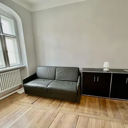 Apartment Urlaub Im Stadtzentrum Von Elsterwerda, Einzeldenkmal *